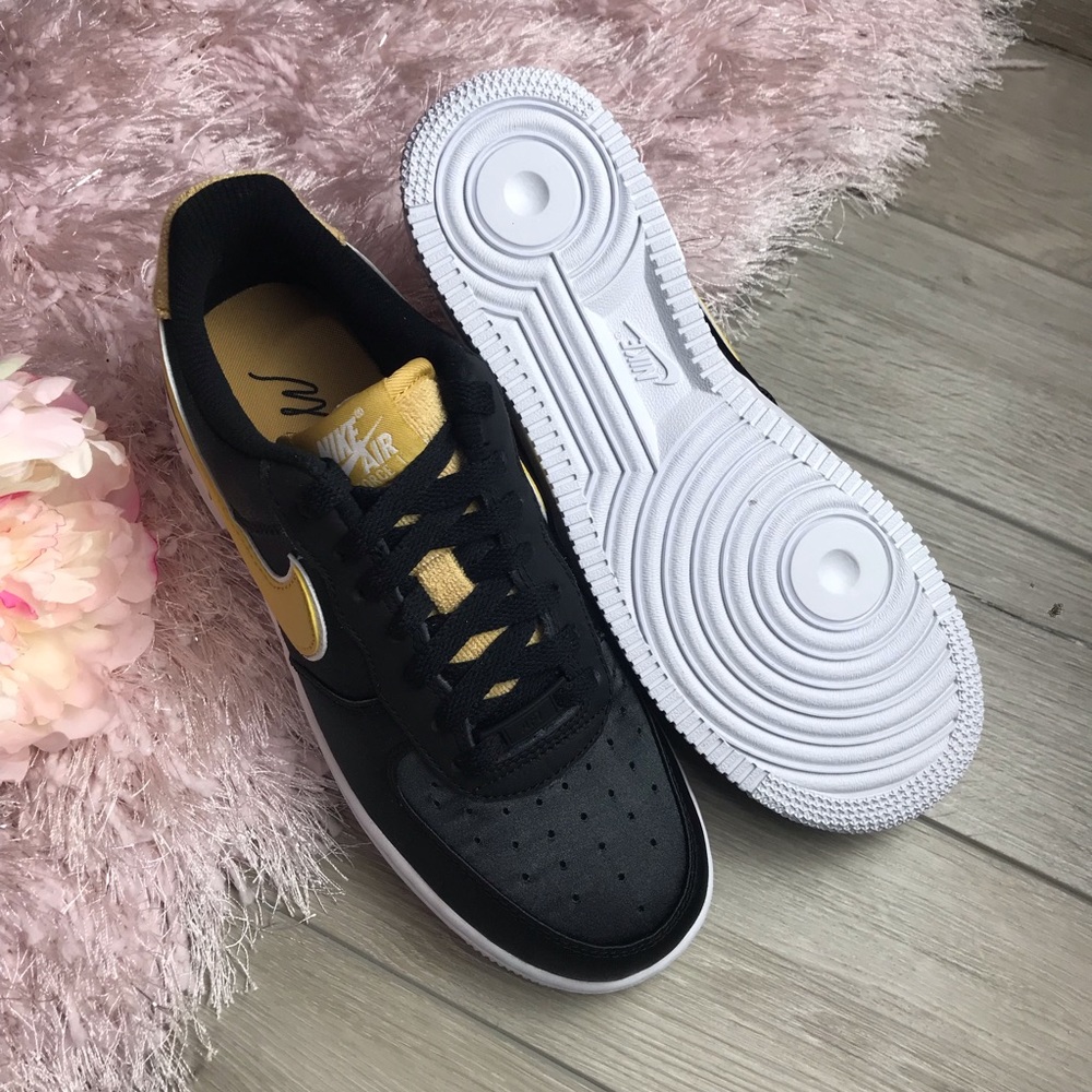 Nike Air Force 1 ‘07 SE Nylon Black & White - Picture 3 of 8